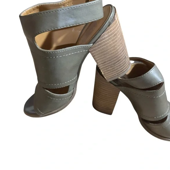 DV by Dolce Vita Olive Heeled Boots - Picture 2 of 6